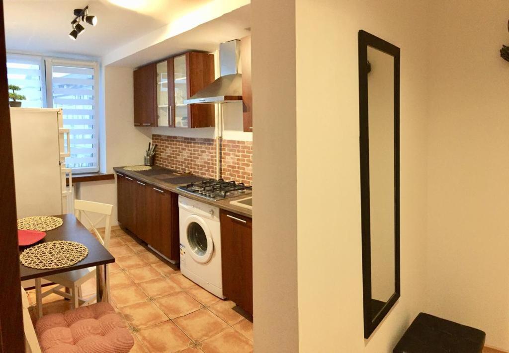 Old Town English Park Residence Κραϊόβα Εξωτερικό φωτογραφία