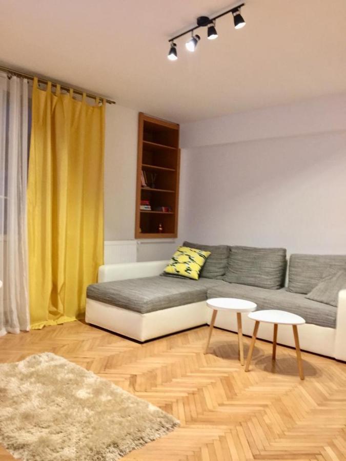 Old Town English Park Residence Κραϊόβα Εξωτερικό φωτογραφία